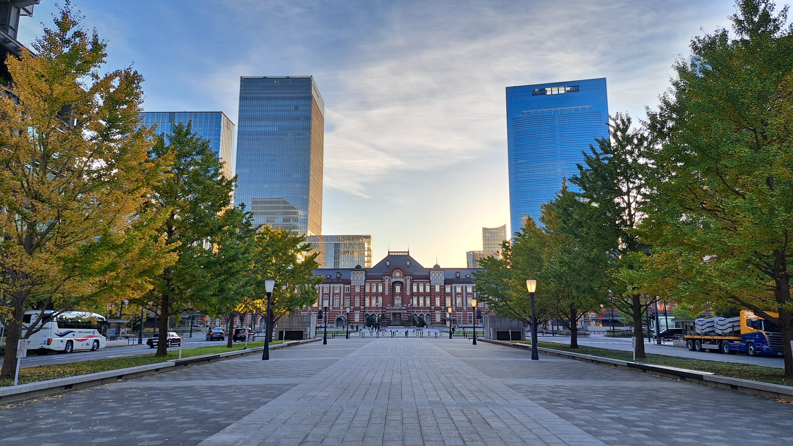 【英語】行幸通り