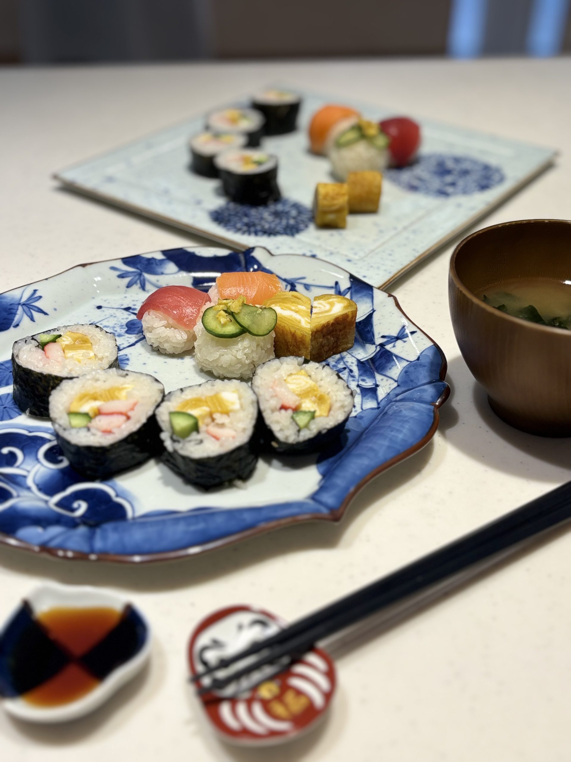 【英語】築地市場の食べ歩きツアー×寿司作りレッスン
